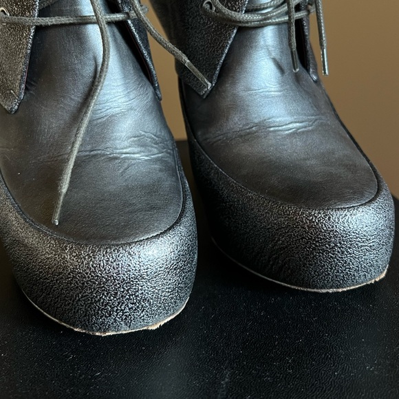 CHANEL lace up khaki booties heels - Picture 5 of 8